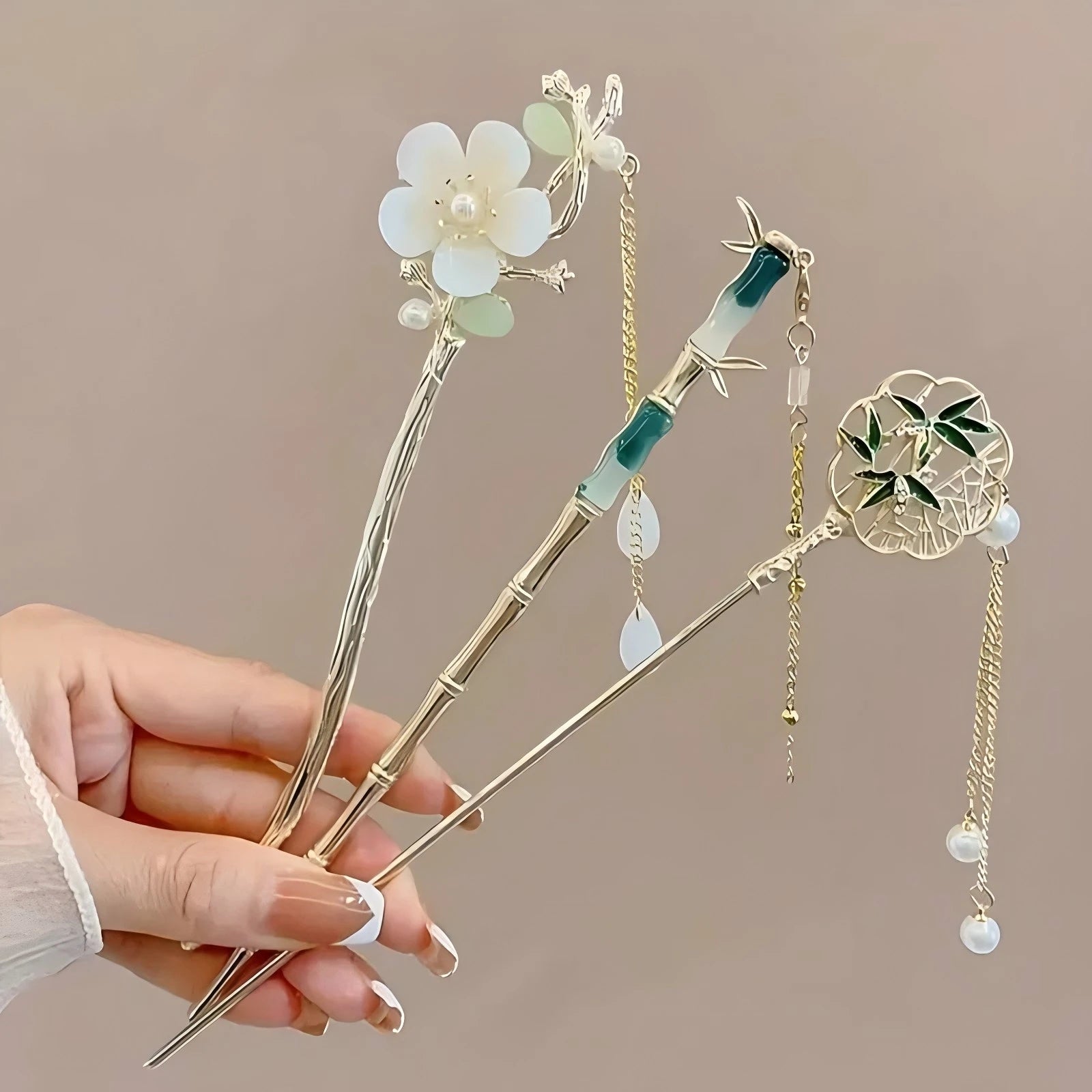 Elegant Floral Tassel Hair Stick Set